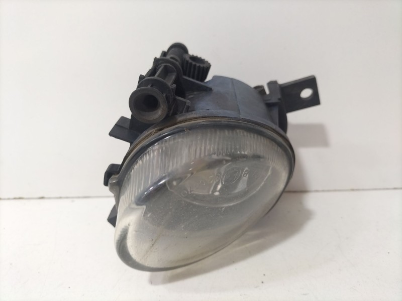 Recambio de faro antiniebla derecho para audi a3 sportback (8pa) 2.0 tdi 16v referencia OEM IAM 8E0941700C  