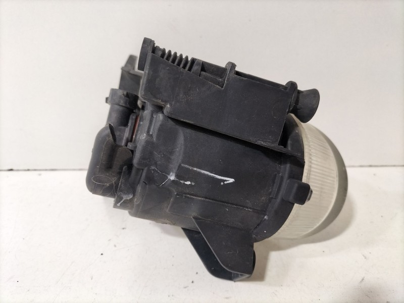 Recambio de faro antiniebla derecho para audi a3 sportback (8pa) 2.0 tdi 16v referencia OEM IAM 8E0941700C  