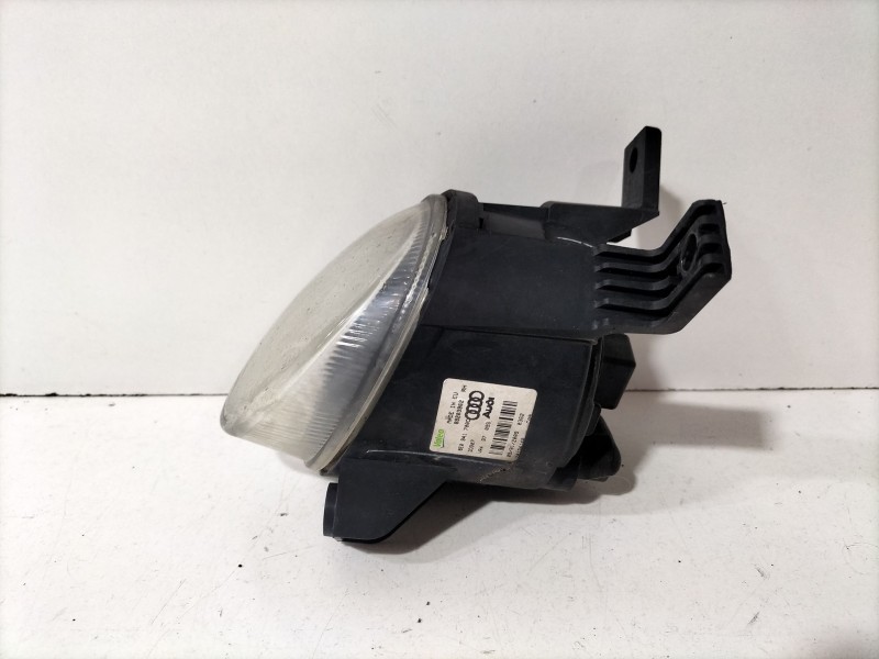 Recambio de faro antiniebla derecho para audi a3 sportback (8pa) 2.0 tdi 16v referencia OEM IAM 8E0941700C  