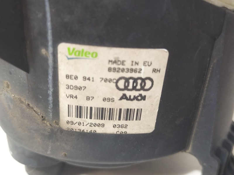 Recambio de faro antiniebla derecho para audi a3 sportback (8pa) 2.0 tdi 16v referencia OEM IAM 8E0941700C  