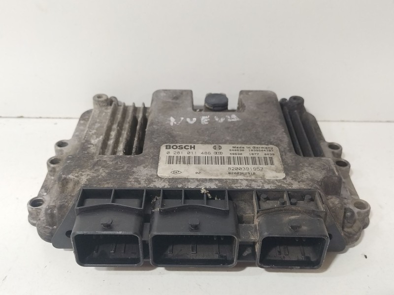 Recambio de centralita motor uce para renault master ii furgoneta (fd) 3.0 dci 140 (hd0s, fd0s, hd1s) referencia OEM IAM 8200391