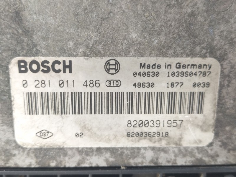 Recambio de centralita motor uce para renault master ii furgoneta (fd) 3.0 dci 140 (hd0s, fd0s, hd1s) referencia OEM IAM 8200391