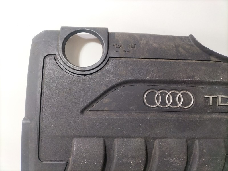 Recambio de tapa motor para audi a3 sportback (8pa) 2.0 tdi 16v referencia OEM IAM 03L103925AM  