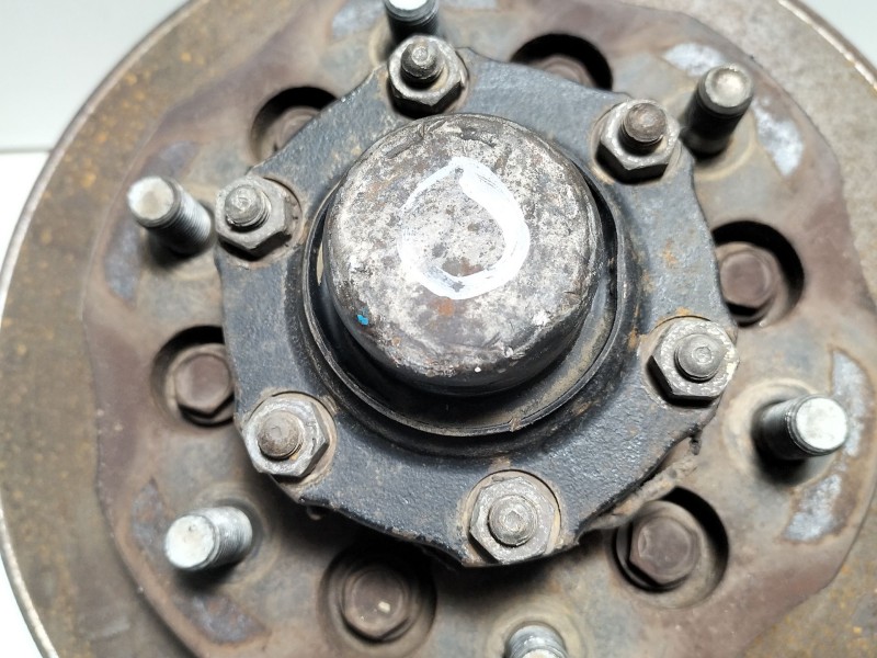 Recambio de mangueta delantera derecha para nissan terrano ii (r20) 2.7 tdi 4wd referencia OEM IAM Nissan Terrano II R20  