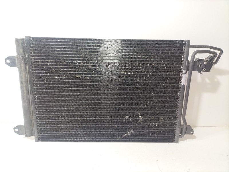 Recambio de condensador aire acondicionado para audi a3 sportback (8pa) 2.0 tdi 16v referencia OEM IAM 1K0820411AK  