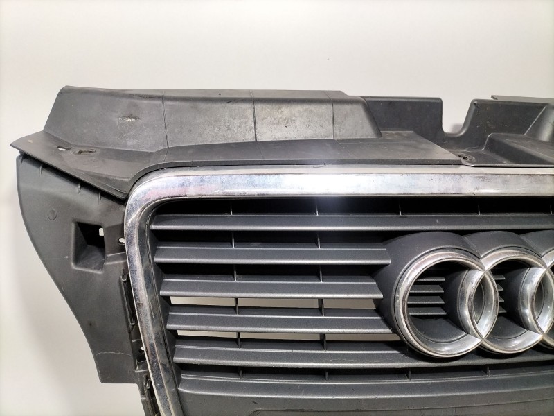 Recambio de rejilla delantera para audi a3 sportback (8pa) 2.0 tdi 16v referencia OEM IAM 4F0853651  
