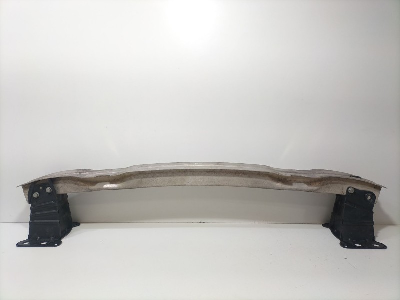 Recambio de refuerzo paragolpes delantero para audi a3 sportback (8pa) 2.0 tdi 16v referencia OEM IAM 8P0807113F  