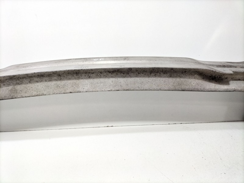 Recambio de refuerzo paragolpes delantero para audi a3 sportback (8pa) 2.0 tdi 16v referencia OEM IAM 8P0807113F  