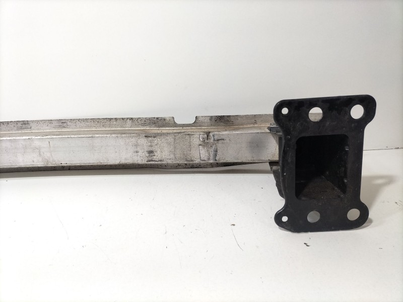 Recambio de refuerzo paragolpes delantero para audi a3 sportback (8pa) 2.0 tdi 16v referencia OEM IAM 8P0807113F  