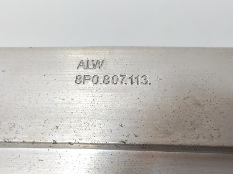 Recambio de refuerzo paragolpes delantero para audi a3 sportback (8pa) 2.0 tdi 16v referencia OEM IAM 8P0807113F  