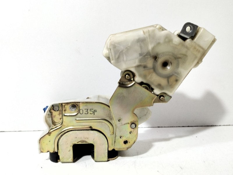 Recambio de cerradura maletero / porton para nissan terrano ii (r20) 2.7 tdi 4wd referencia OEM IAM 8055301U61  