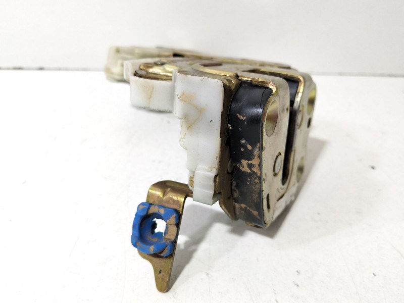 Recambio de cerradura maletero / porton para nissan terrano ii (r20) 2.7 tdi 4wd referencia OEM IAM 8055301U61  