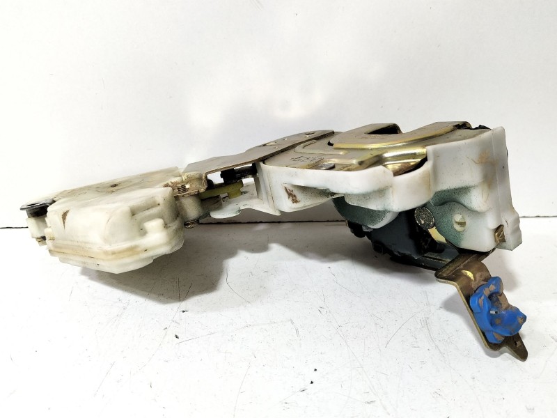 Recambio de cerradura maletero / porton para nissan terrano ii (r20) 2.7 tdi 4wd referencia OEM IAM 8055301U61  