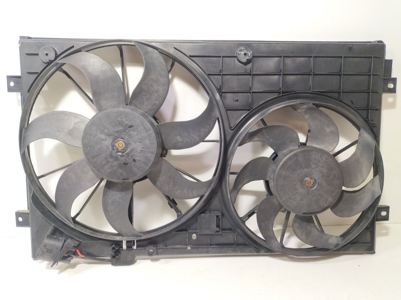 Recambio de electroventilador para seat leon (1p1) 2.0 tdi referencia OEM IAM 1K0121207T  