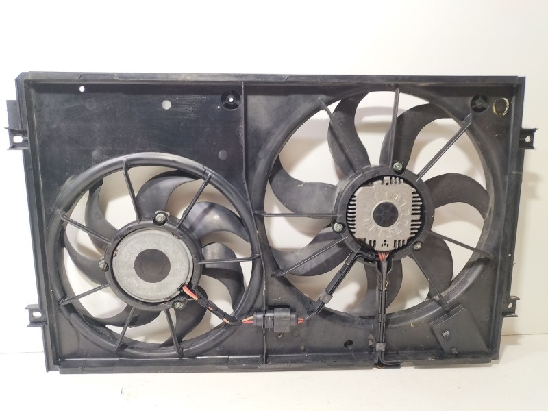 Recambio de electroventilador para seat leon (1p1) 2.0 tdi referencia OEM IAM 1K0121207T  