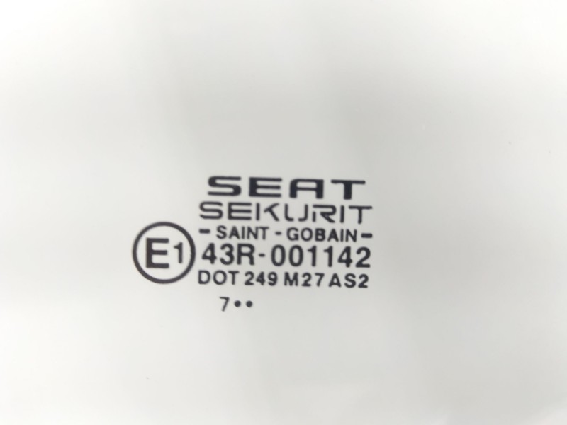 Recambio de luna delantera derecha para seat ibiza iii (6l1) 1.4 tdi referencia OEM IAM Ibiza 6L  