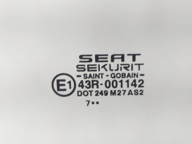 Recambio de luna delantera izquierda para seat ibiza iii (6l1) 1.4 tdi referencia OEM IAM Ibiza 6L  