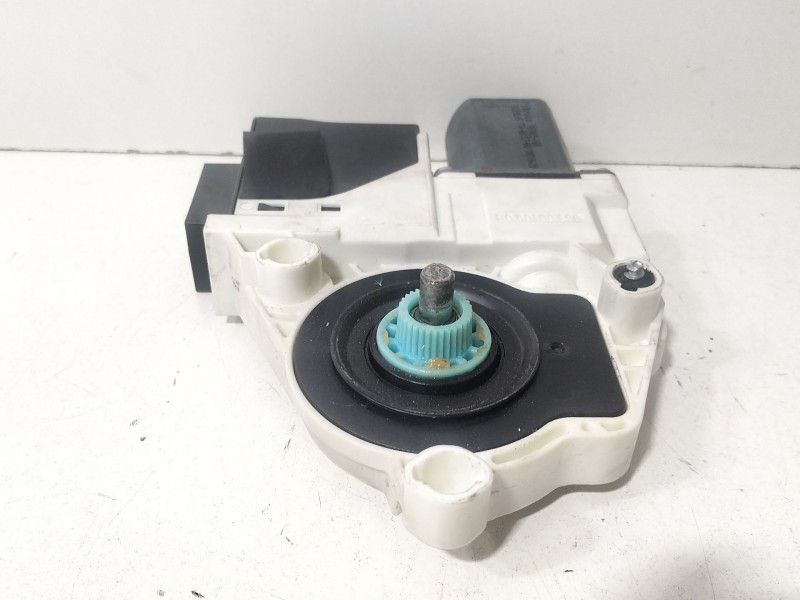 Recambio de motor elevalunas delantero derecho para seat ibiza iii (6l1) 1.4 tdi referencia OEM IAM 6L2959801  