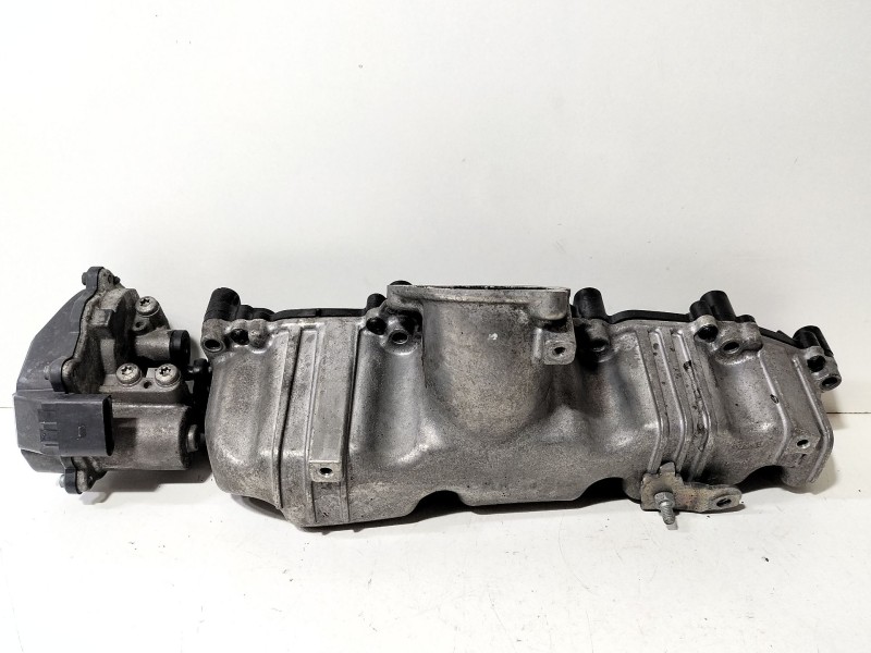 Recambio de colector admision para audi a3 sportback (8pa) 2.0 tdi 16v referencia OEM IAM 03L129711E  
