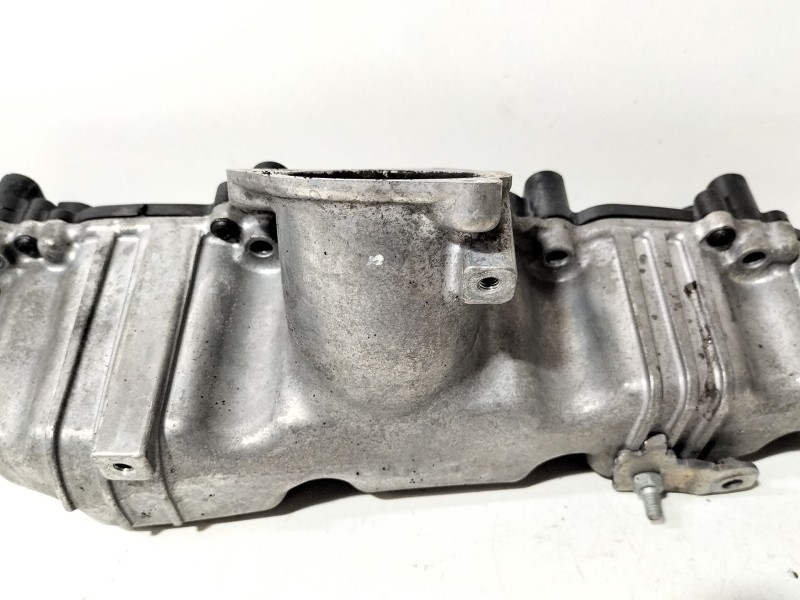 Recambio de colector admision para audi a3 sportback (8pa) 2.0 tdi 16v referencia OEM IAM 03L129711E  