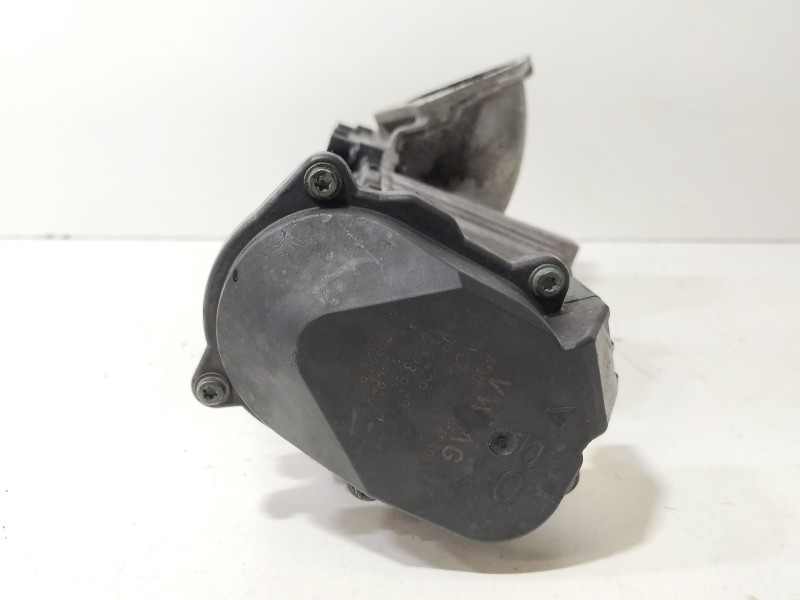 Recambio de colector admision para audi a3 sportback (8pa) 2.0 tdi 16v referencia OEM IAM 03L129711E  