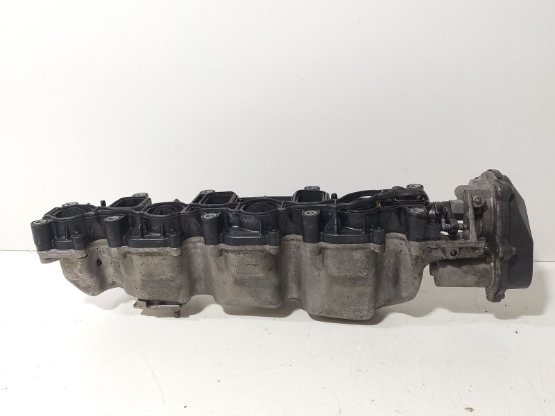 Recambio de colector admision para audi a3 sportback (8pa) 2.0 tdi 16v referencia OEM IAM 03L129711E  