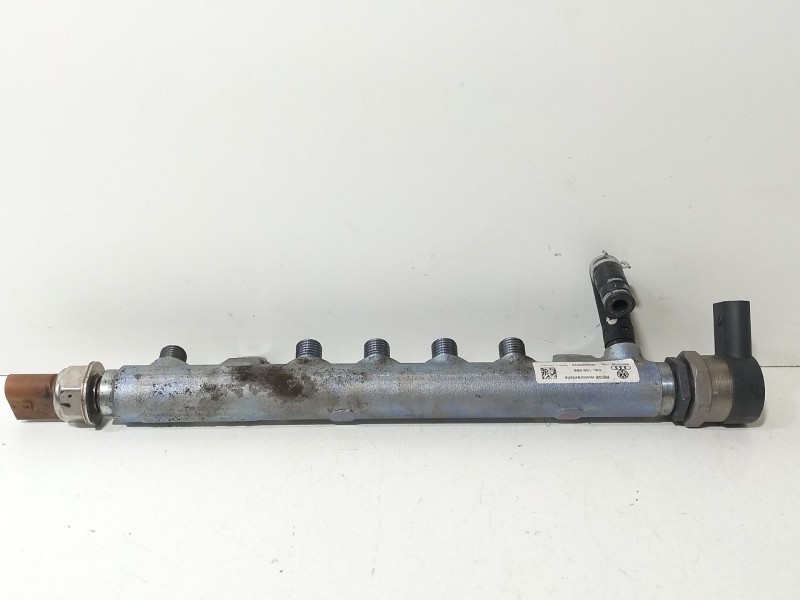 Recambio de rampa inyectora para audi a3 sportback (8pa) 2.0 tdi 16v referencia OEM IAM 03L130089P  