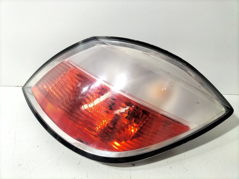 Recambio de piloto trasero derecho para opel astra h (a04) 1.7 cdti (l48) referencia OEM IAM 93190305  