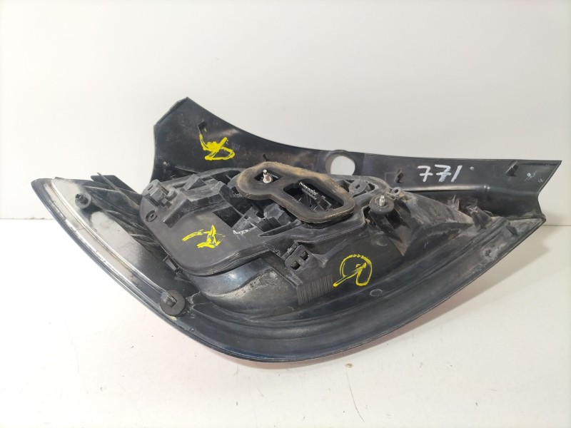 Recambio de piloto trasero derecho para opel astra h (a04) 1.7 cdti (l48) referencia OEM IAM 93190305  