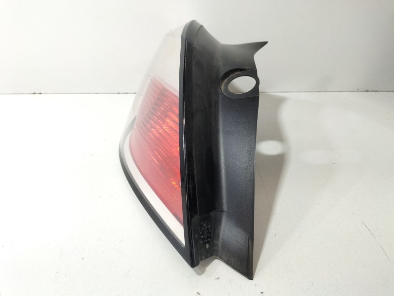 Recambio de piloto trasero izquierdo para opel astra h (a04) 1.7 cdti (l48) referencia OEM IAM 93190304  