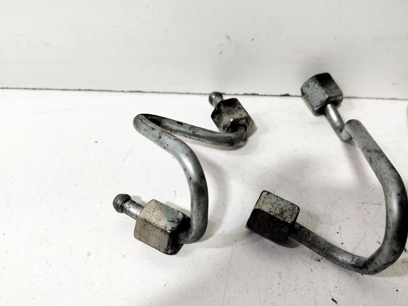 Recambio de tubo inyeccion para audi a3 sportback (8pa) 2.0 tdi 16v referencia OEM IAM Audi A3 8P Sportback  