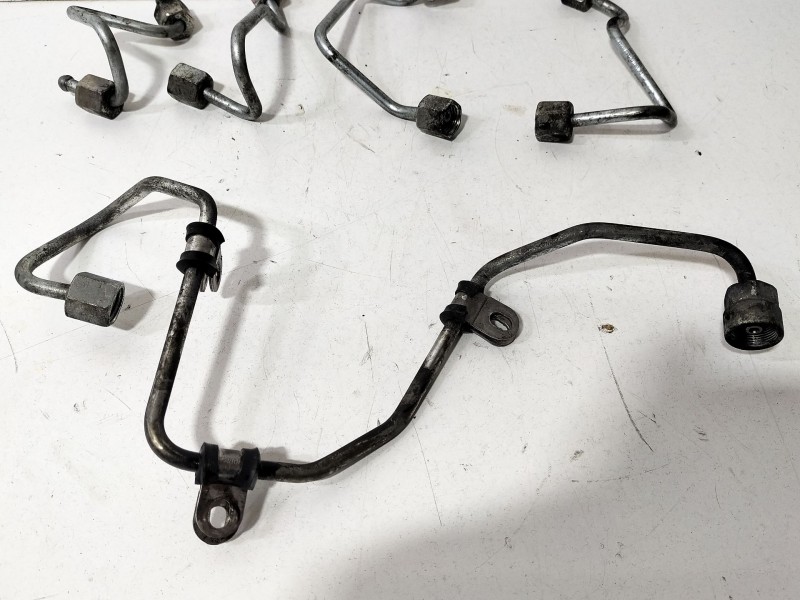 Recambio de tubo inyeccion para audi a3 sportback (8pa) 2.0 tdi 16v referencia OEM IAM Audi A3 8P Sportback  