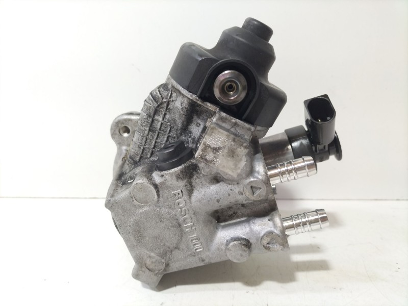 Recambio de bomba inyeccion para audi a3 sportback (8pa) 2.0 tdi 16v referencia OEM IAM 03L130755  