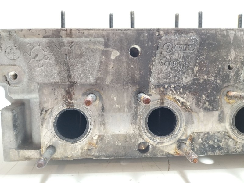 Recambio de culata para audi a3 sportback (8pa) 2.0 tdi 16v referencia OEM IAM 03L103265D  