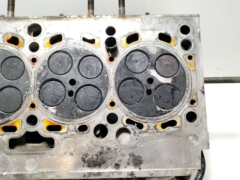 Recambio de culata para audi a3 sportback (8pa) 2.0 tdi 16v referencia OEM IAM 03L103265D  