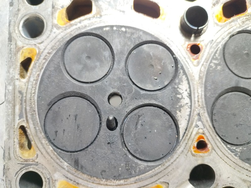 Recambio de culata para audi a3 sportback (8pa) 2.0 tdi 16v referencia OEM IAM 03L103265D  