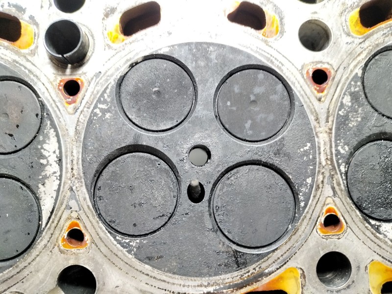 Recambio de culata para audi a3 sportback (8pa) 2.0 tdi 16v referencia OEM IAM 03L103265D  