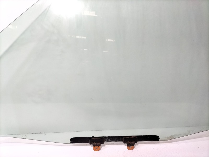 Recambio de luna delantera izquierda para nissan terrano ii (r20) 2.7 tdi 4wd referencia OEM IAM Nissan Terrano II  