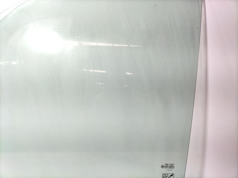 Recambio de luna delantera izquierda para nissan terrano ii (r20) 2.7 tdi 4wd referencia OEM IAM Nissan Terrano II  
