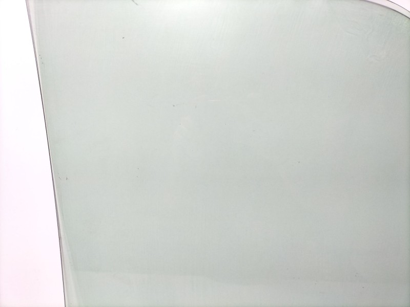 Recambio de luna delantera izquierda para nissan terrano ii (r20) 2.7 tdi 4wd referencia OEM IAM Nissan Terrano II  