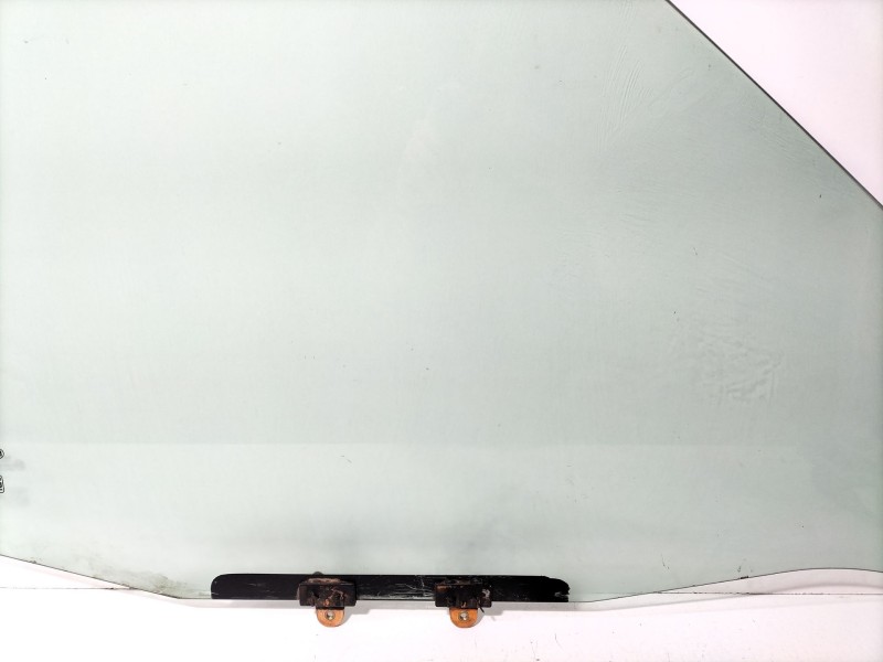 Recambio de luna delantera izquierda para nissan terrano ii (r20) 2.7 tdi 4wd referencia OEM IAM Nissan Terrano II  