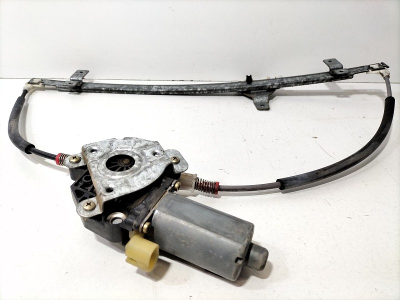Recambio de elevalunas delantero derecho para nissan terrano ii (r20) 2.7 tdi 4wd referencia OEM IAM 0130821721  