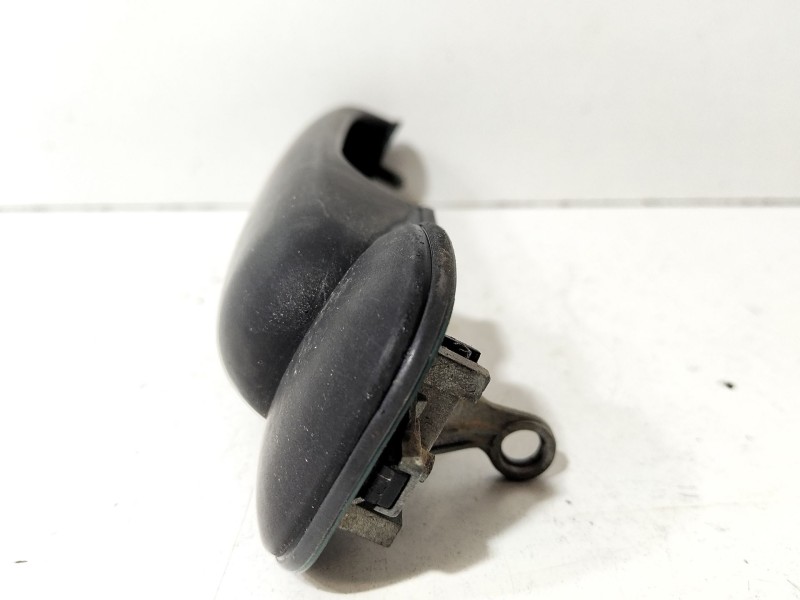 Recambio de maneta exterior delantera derecha para nissan terrano ii (r20) 2.7 tdi 4wd referencia OEM IAM 806067F000  