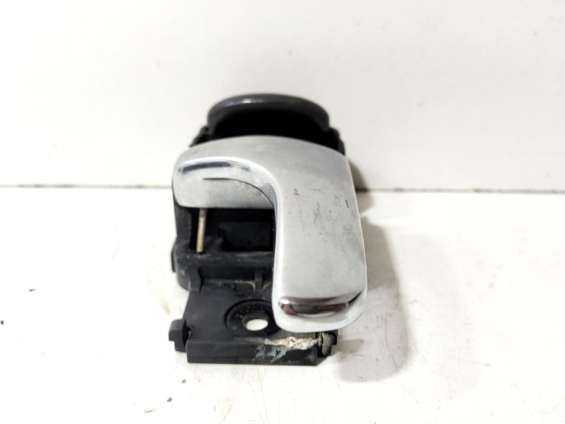 Recambio de maneta interior delantera derecha para nissan terrano ii (r20) 2.7 tdi 4wd referencia OEM IAM 806700X001  