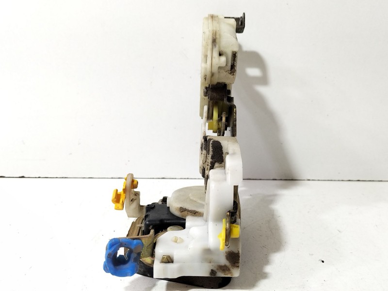Recambio de cerradura puerta delantera izquierda para nissan terrano ii (r20) 2.7 tdi 4wd referencia OEM IAM 8055391L66  