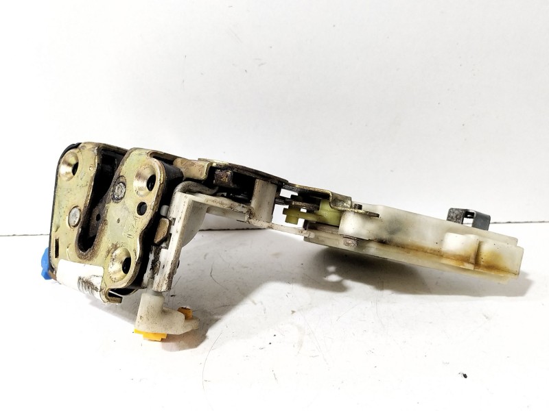 Recambio de cerradura puerta delantera izquierda para nissan terrano ii (r20) 2.7 tdi 4wd referencia OEM IAM 8055391L66  