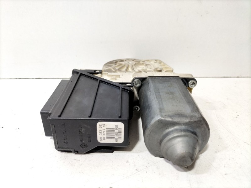 Recambio de motor elevalunas delantero derecho para seat cordoba (6l2) 1.9 sdi referencia OEM IAM 6Q2959801A  