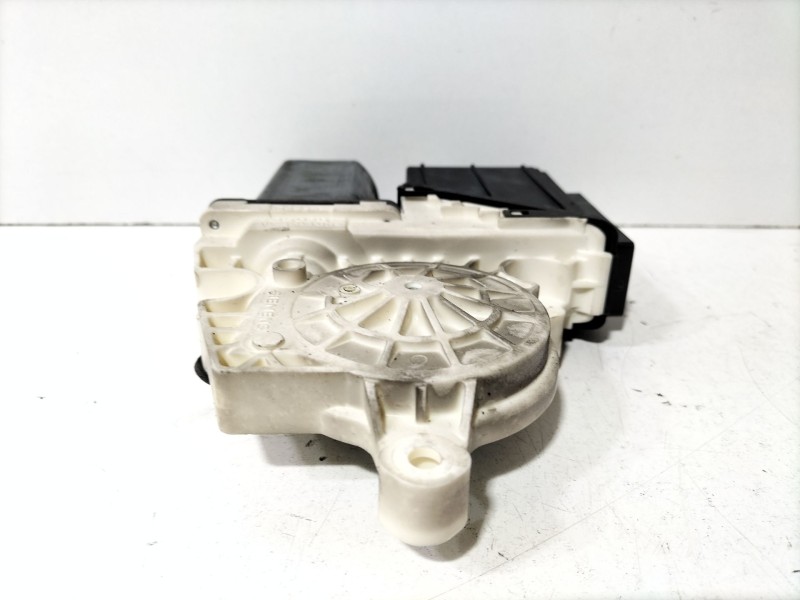 Recambio de motor elevalunas delantero derecho para seat cordoba (6l2) 1.9 sdi referencia OEM IAM 6Q2959801A  