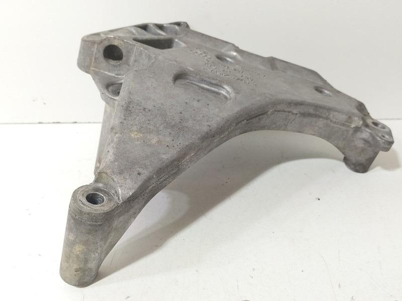 Recambio de soporte motor para audi a3 sportback (8pa) 2.0 tdi 16v referencia OEM IAM 03L199207  