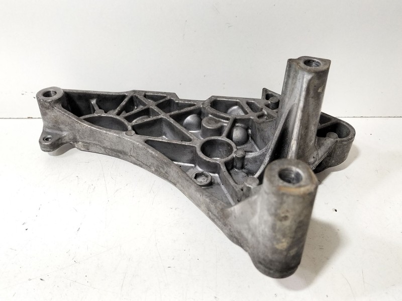 Recambio de soporte motor para audi a3 sportback (8pa) 2.0 tdi 16v referencia OEM IAM 03L199207  